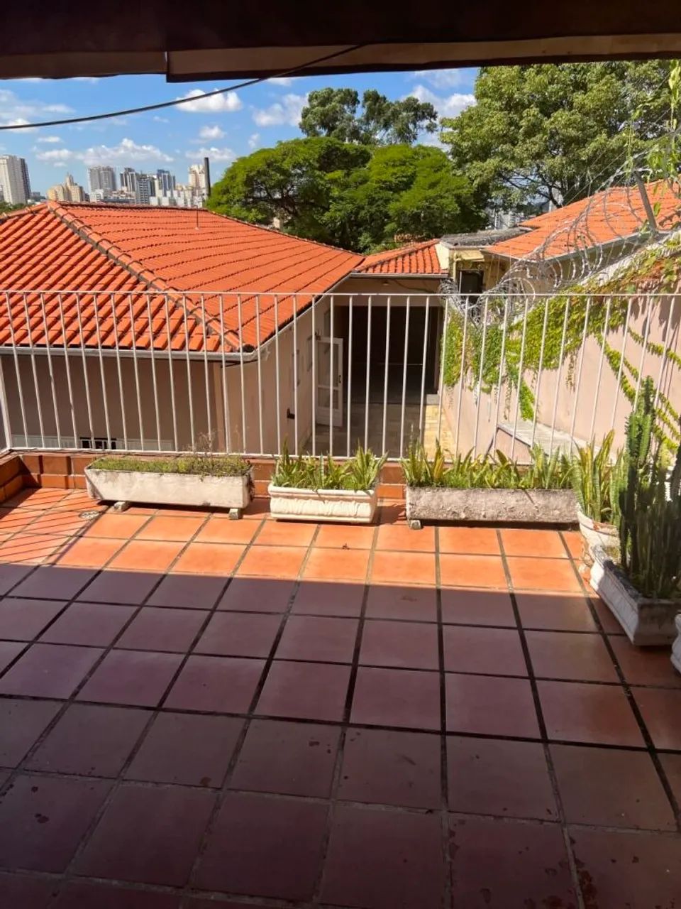 Casa térrea para alugar com 4 quartos e piscina FL05 - Foto 5
