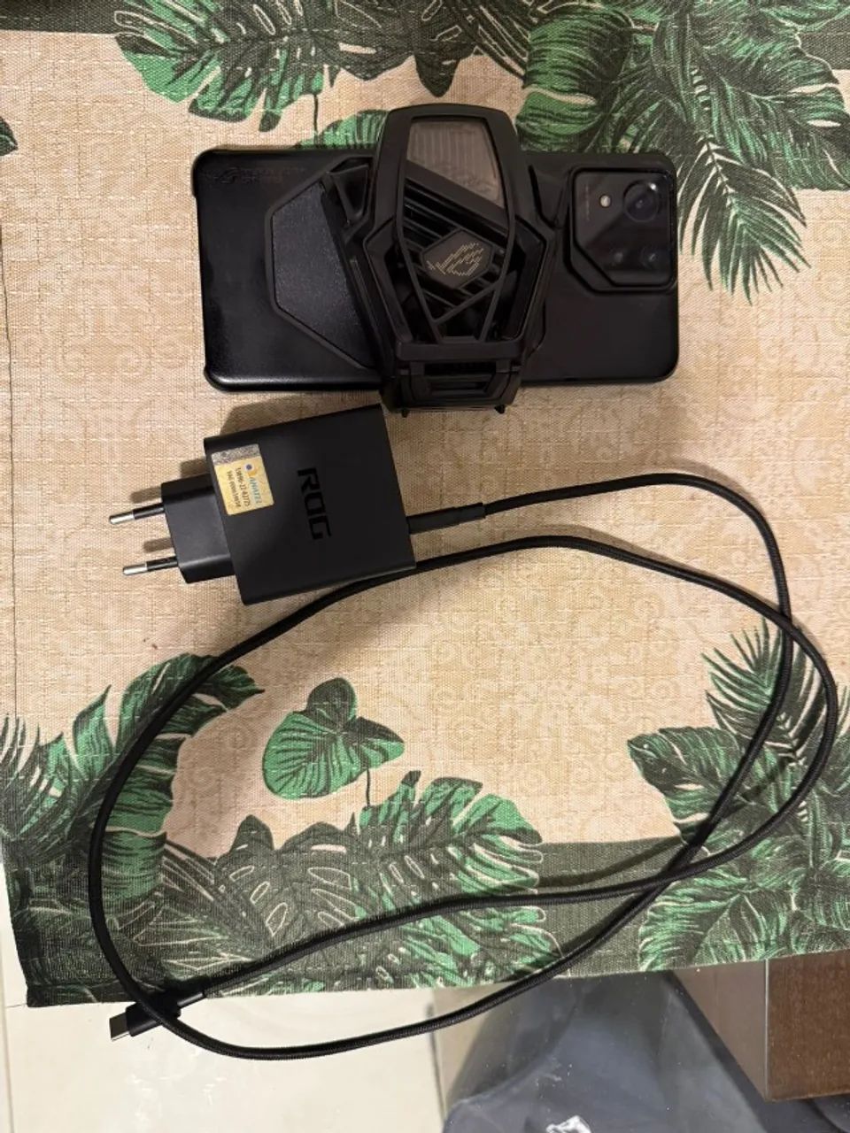 ASUS ROGPHONE 8 PRO  - Foto 5