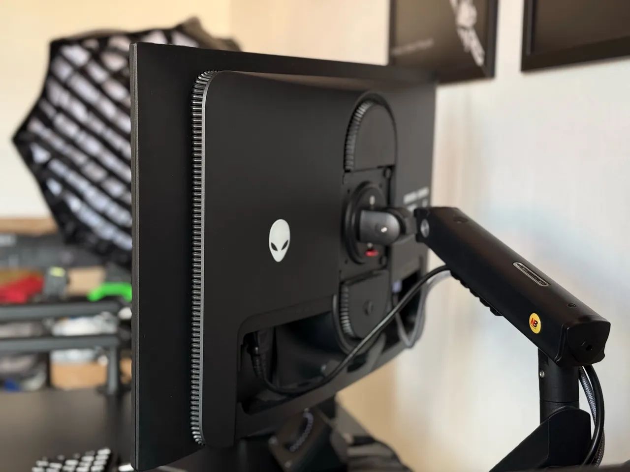 Monitor Oled 360hz Alienware - Foto 2