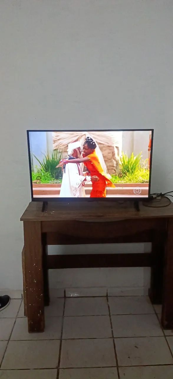Vendo TV smart 32 polegadas por 750 a vista - Foto 2