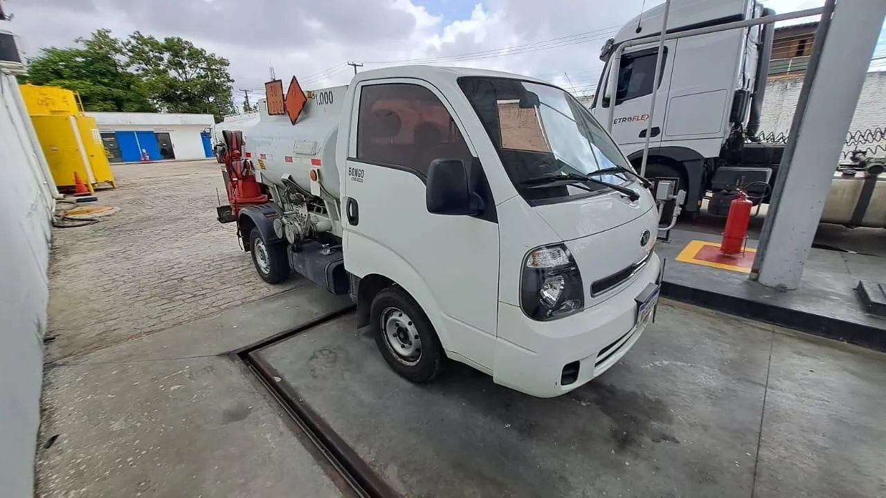 OPORTUNIDADE!!! CT BONGO 1.700M³