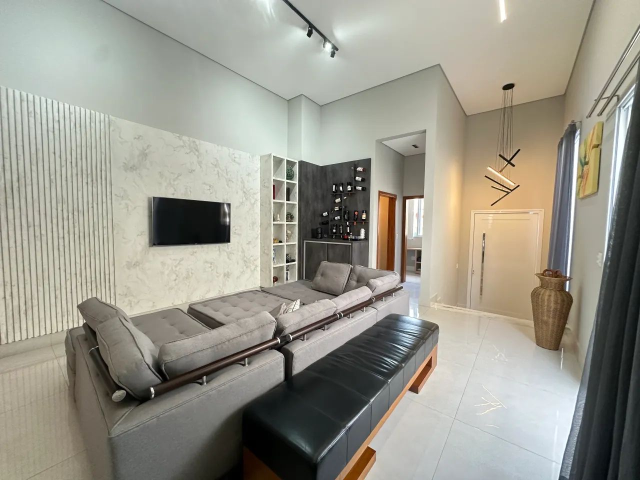 Imóvel para venda tem 220 metros quadrados com 3 quartos - Foto 2
