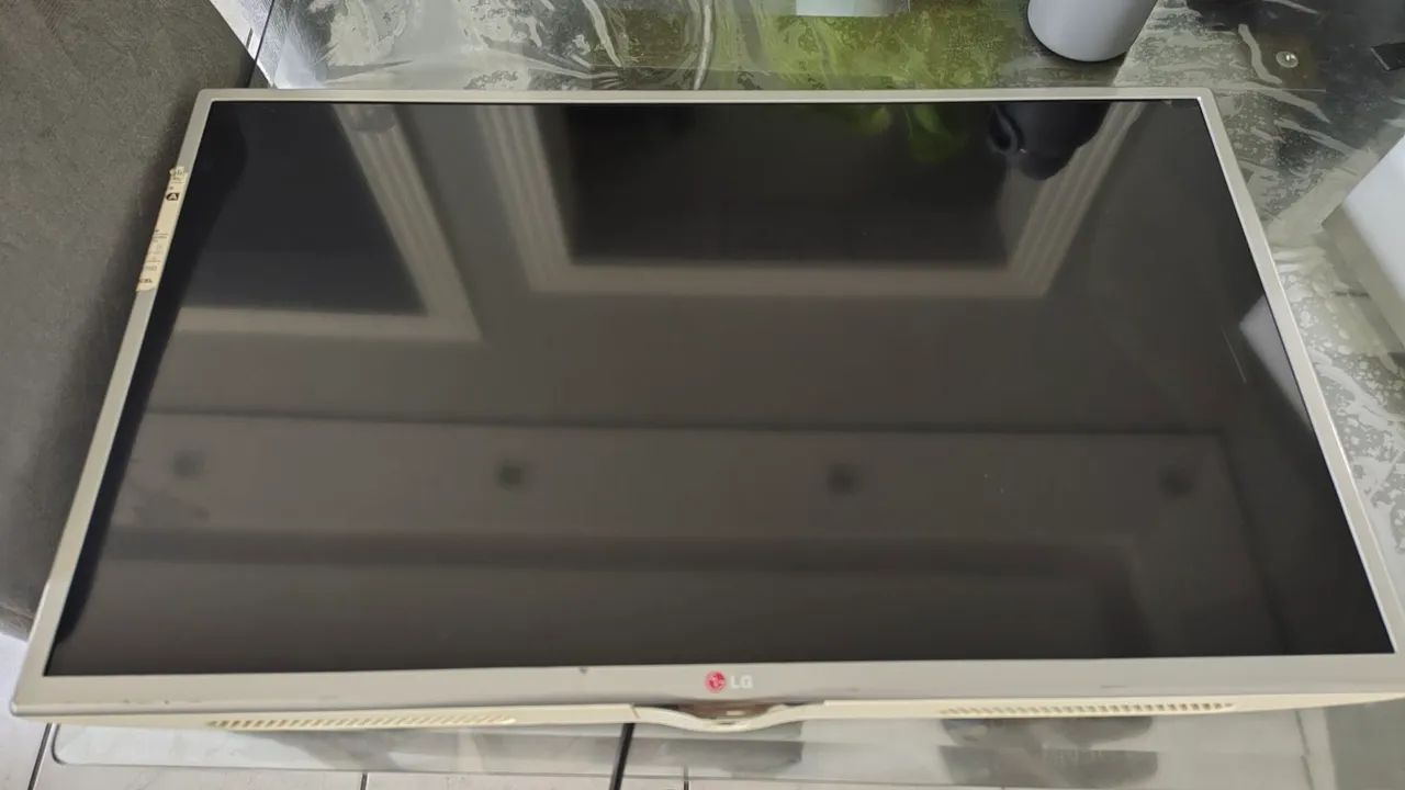 3 Smart tv (tela quebrada) - Foto 2