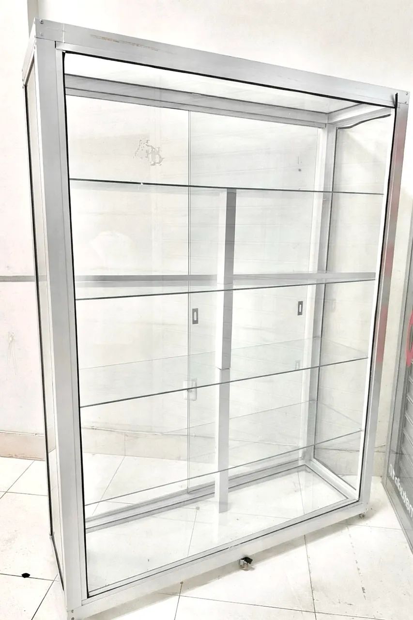 VITRINE 
