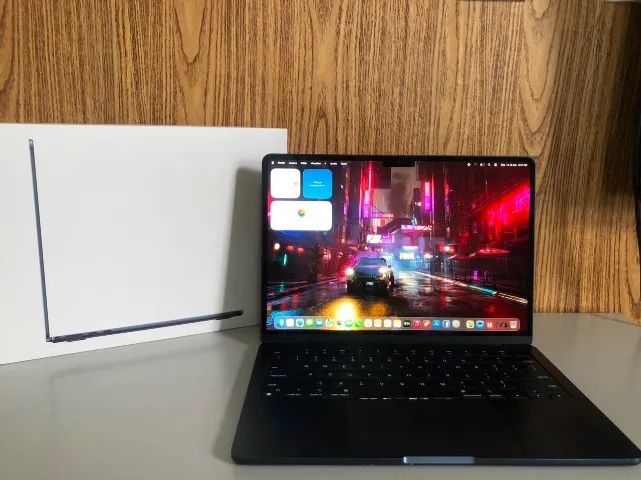 MacBook Air M2 8GB 256GB SSD | Bateria 89% | Sem Detalhes