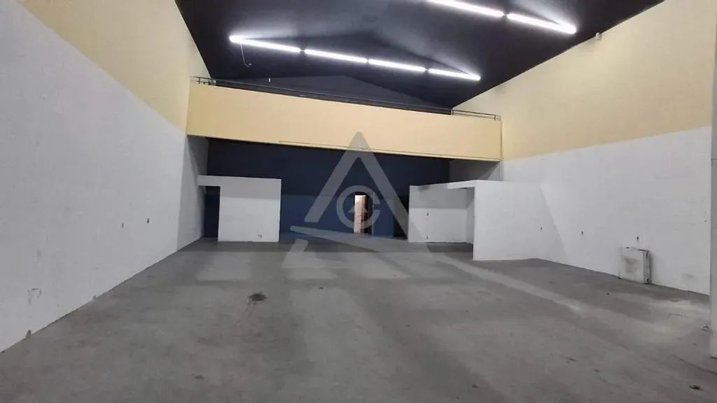 Salão à venda e para alugar em Campinas, Jardim Leonor, com 250 m² - Foto 4