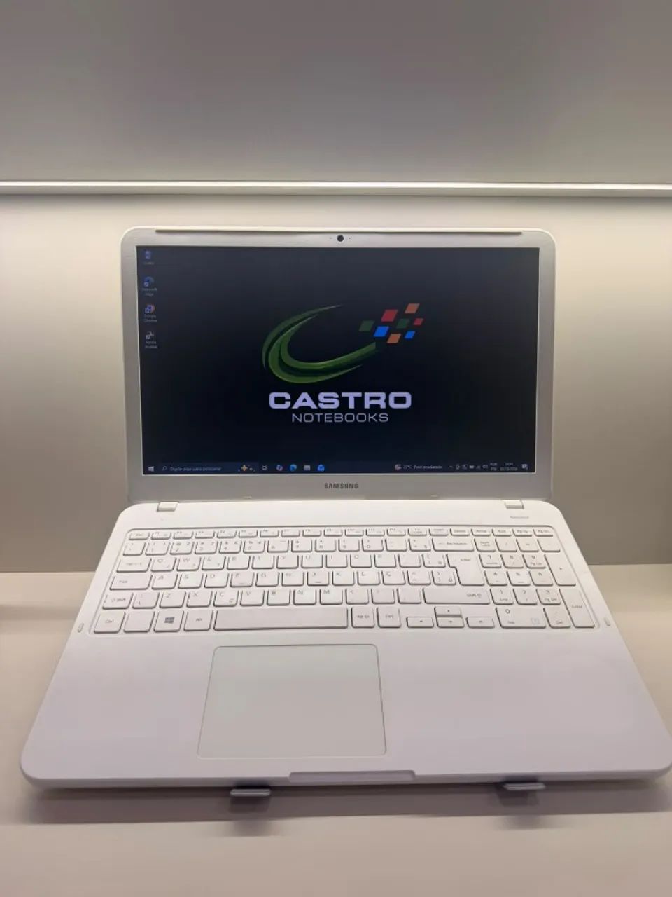 Notebook - Samsung essentials-  Celeron 9° Geração - 4GB RAM / SSD  128 SSD      