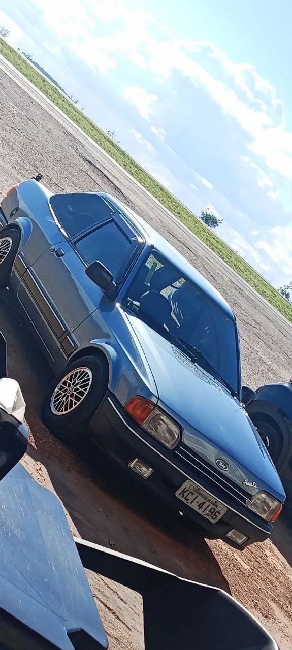 Ford Verona GLX 1.8 (modelo Antigo) 1990