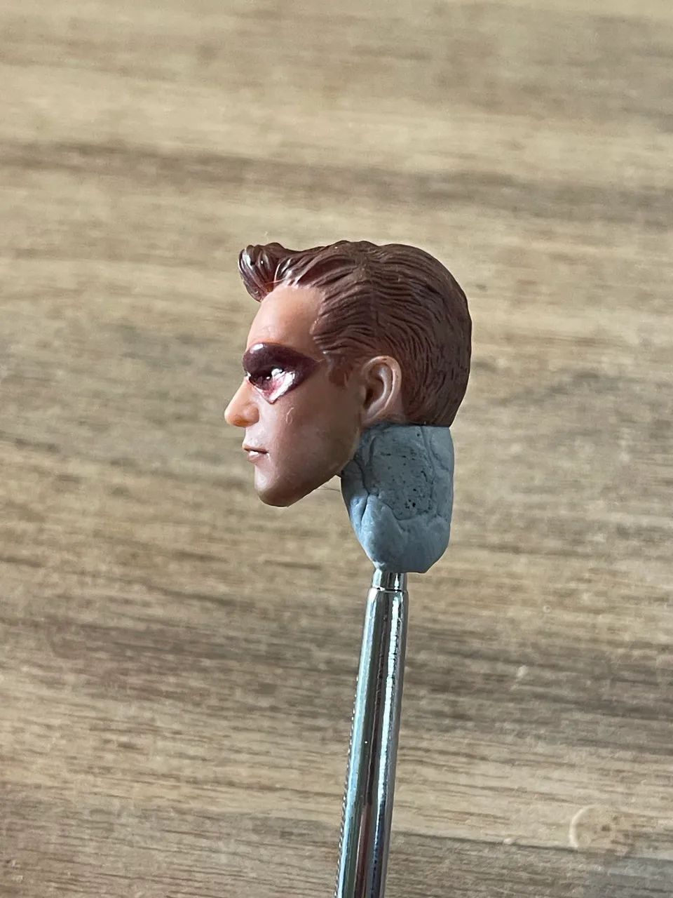 Head arsenal Dc comics arqueiro vermelho 1/12 Mezco  - Foto 2
