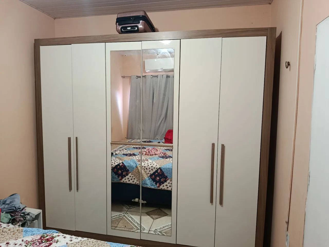Guarda-roupa 