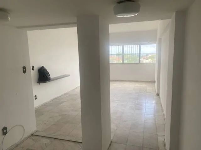 Apartamento de 3 quartos no Centro, em frente à lagoa.