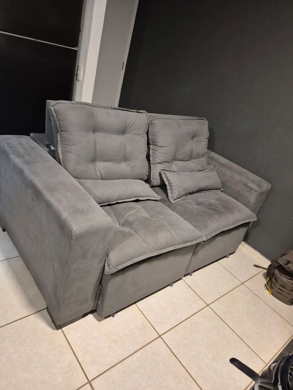 Sofá 2 lugares seminovo com pouco tempo de uso, valor $1.400  - Foto 2