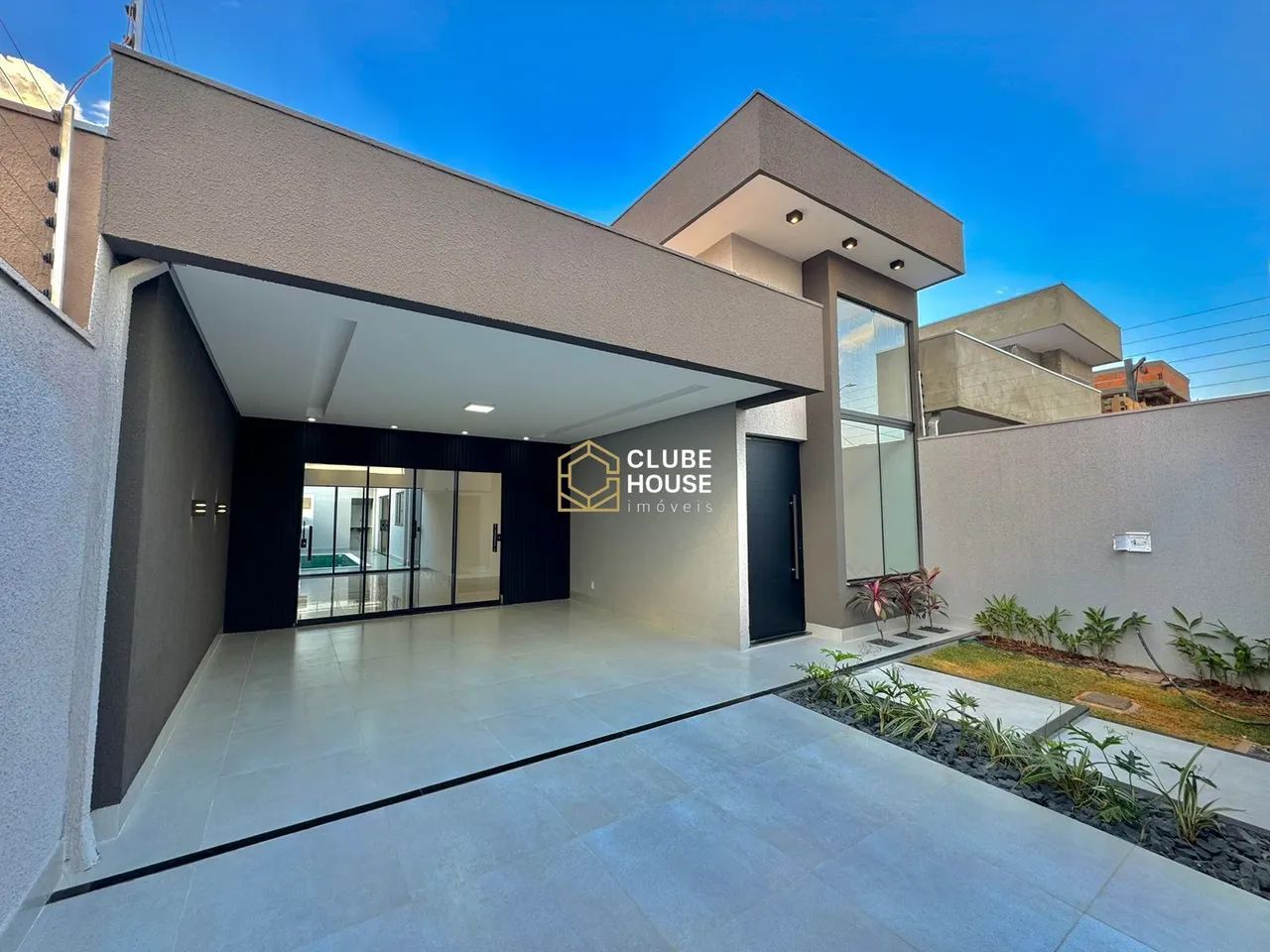 Casa Nova | Campos do Jordão | com piscina e Acabamento premium | Anápolis GO