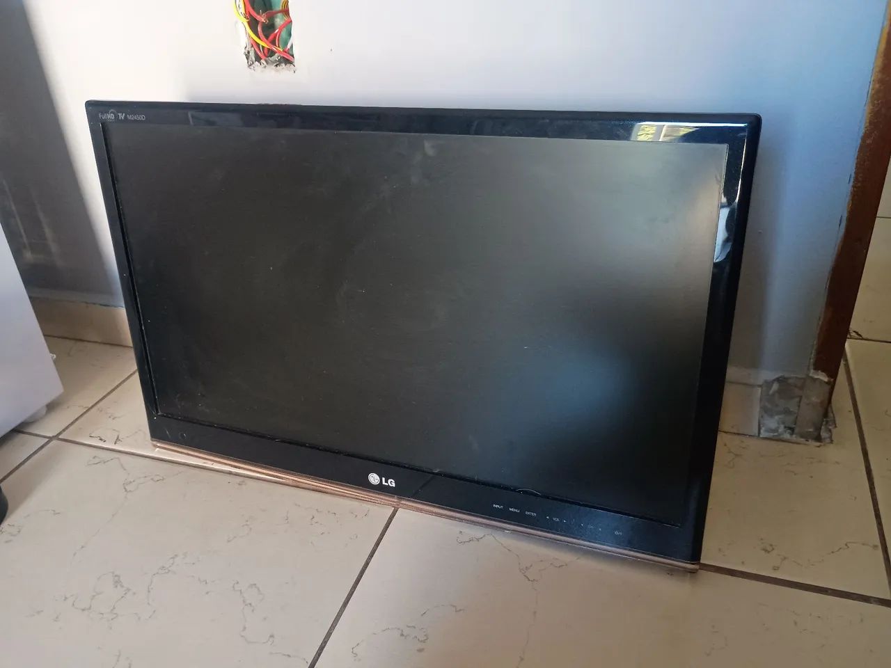 TV LG LED de 24" 