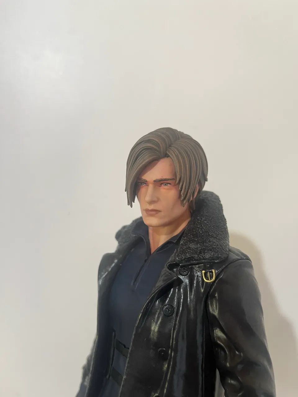 Leon S. Kennedy,action figure 30 cm,escala 1/6 - Foto 3