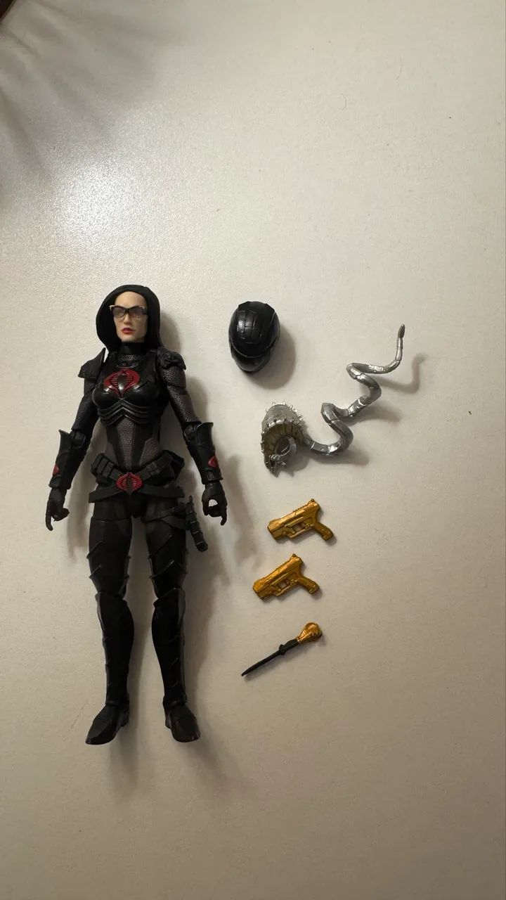 G. I. Joe Classified Baroness com Cobra Coil
