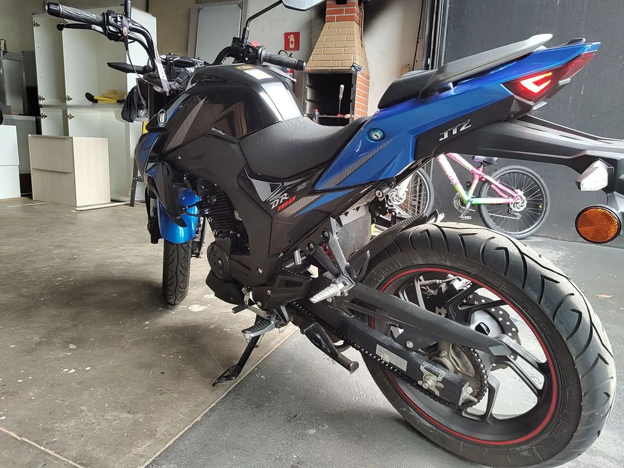 Moto nova com 4000km - Foto 3