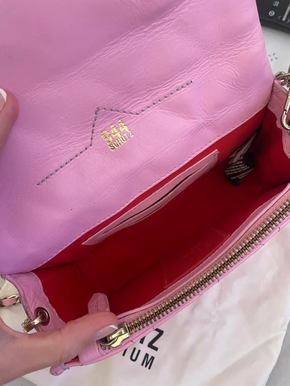 Bolsa schutz original 944 - Foto 4