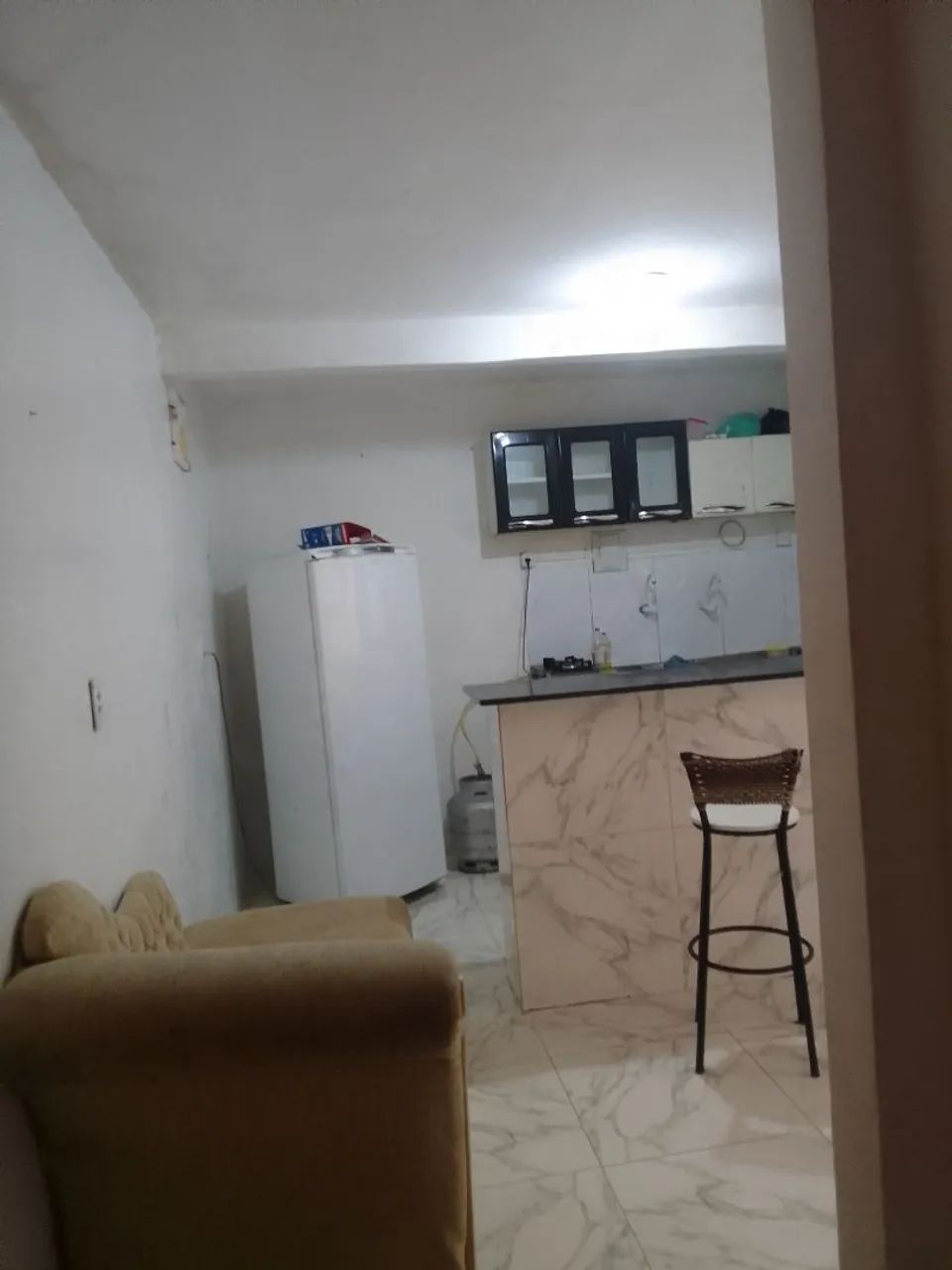 Ampla Kitinete mobiliada  Para Moça ou rapaz. - Foto 2