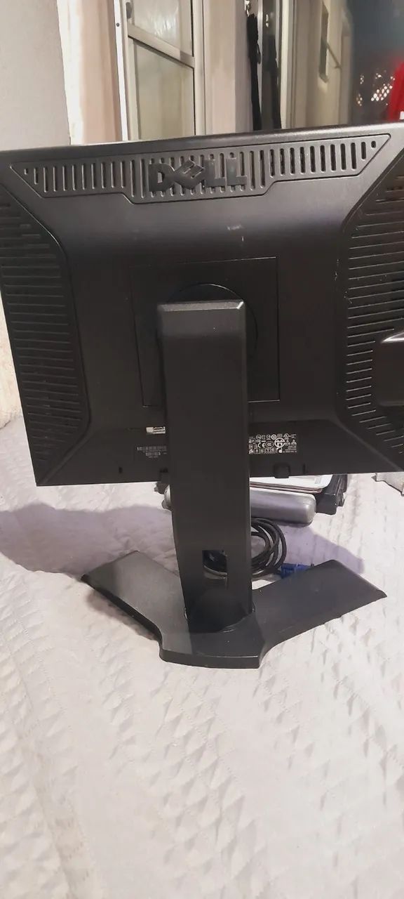 Monitor Dell P170S 17? funcionando ? R$ 120 Vendo monitor Dell P170S de 17 polegadas, func - Foto 2
