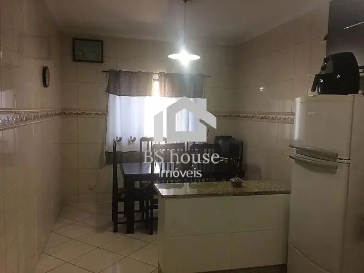 Sobrado com 240 m² - 3 dormitórios, 1 suíte, 4 vagas -Jd. Utinga - Foto 4