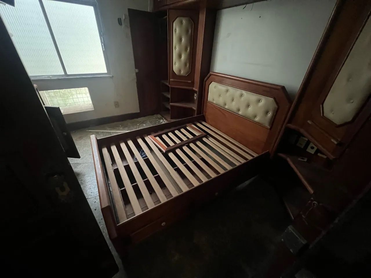 Vendo uma cama de casal e uma de solteiro  - Foto 3