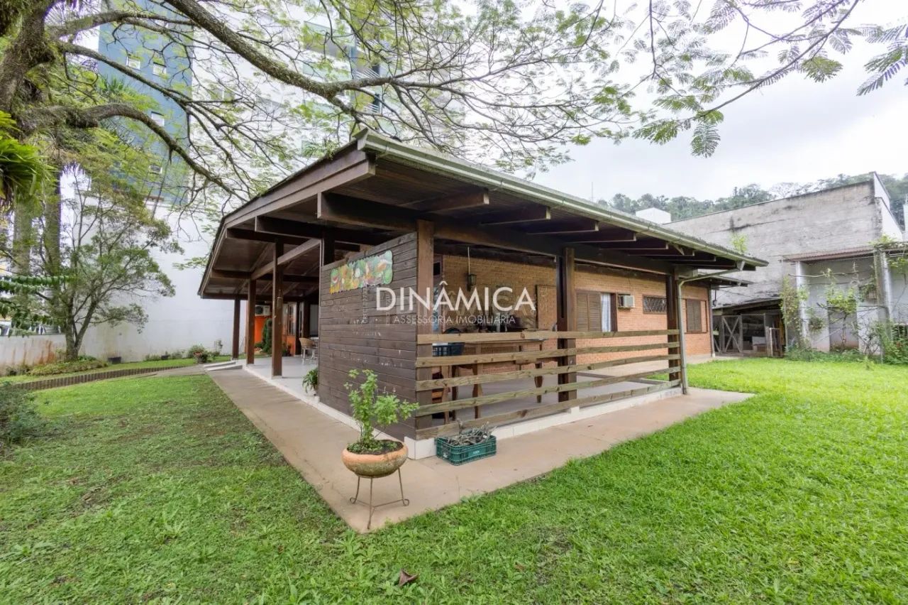 Excelente casa com terreno na Vila Nova - Foto 3