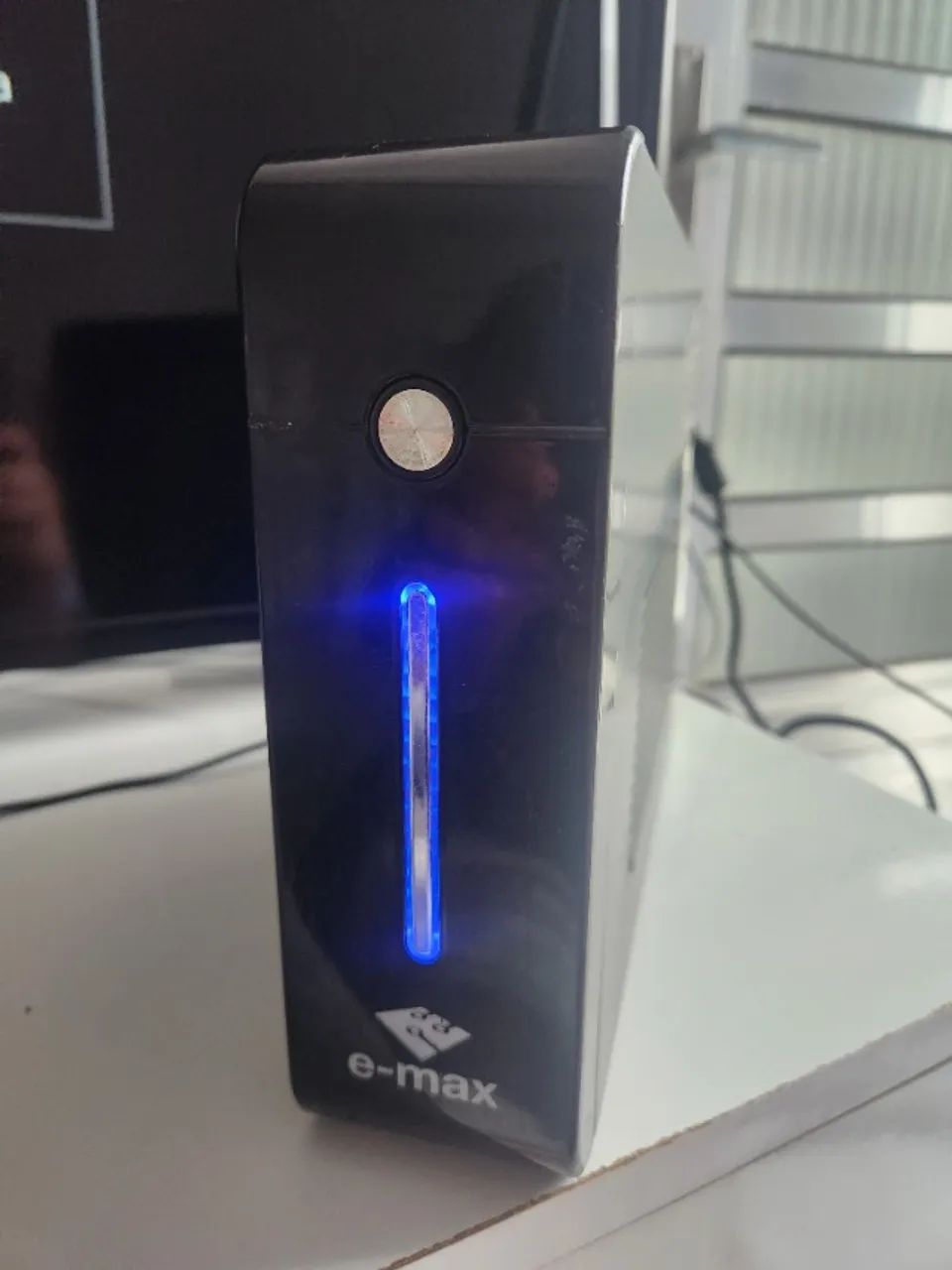 Mini PC Emax - Intel Celeron J1800 | 4 GB RAM | HD 320 GB