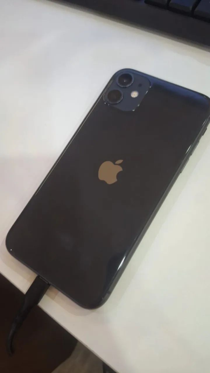 Vendo ou troco iPhone  - Foto 3