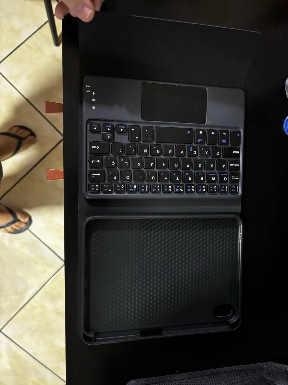 Capa com teclado IPad Mini 6 e 7 - Foto 2
