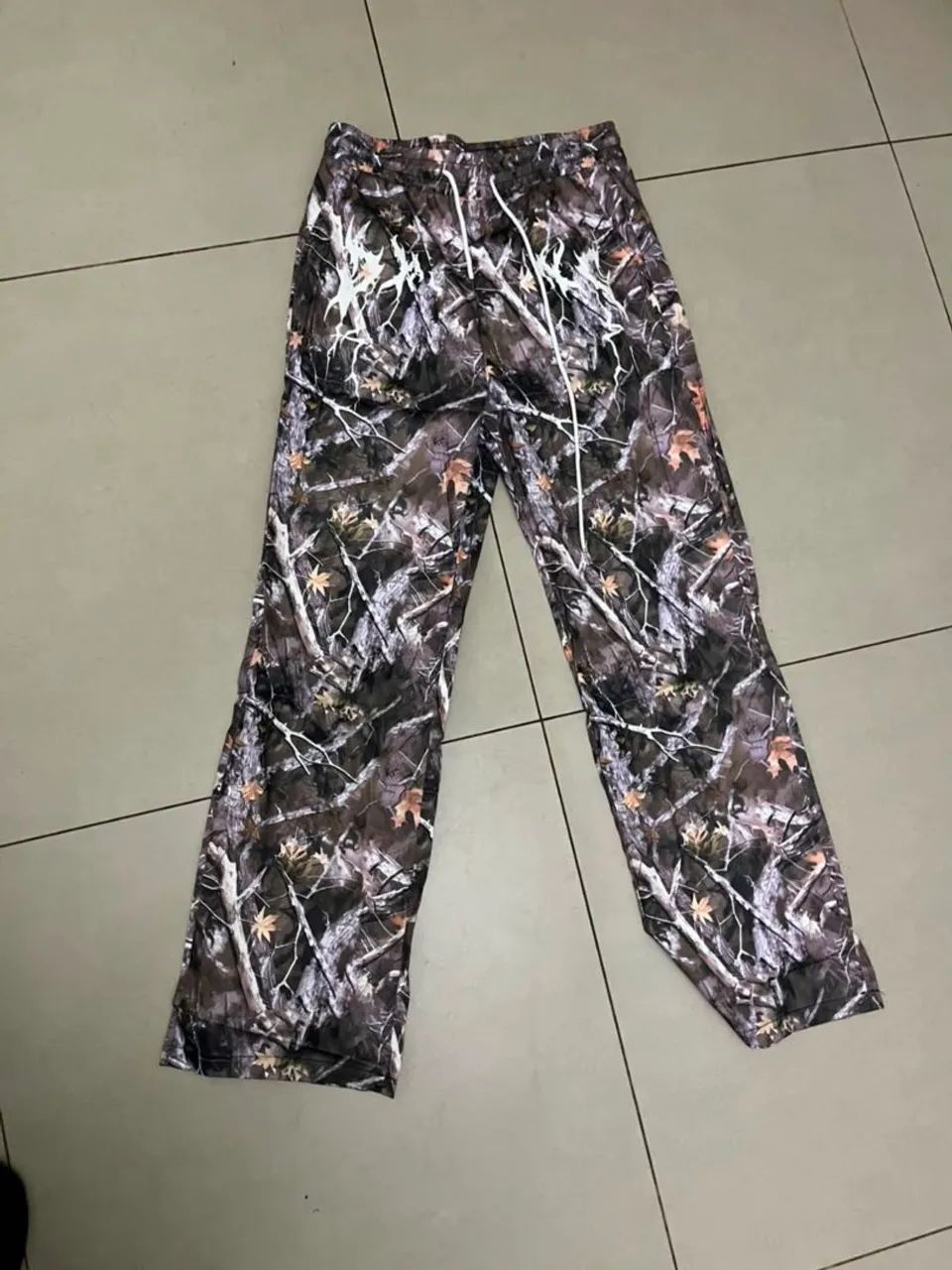 Calça Camuflada Cyber Y2K Importada - Estilo Trap / Drill Gringa - Foto 2