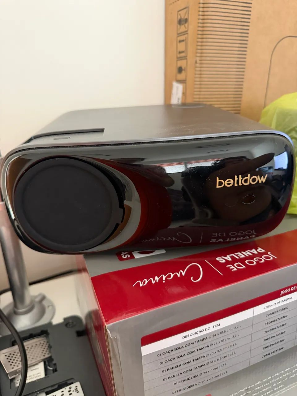 Projetor bettdow 