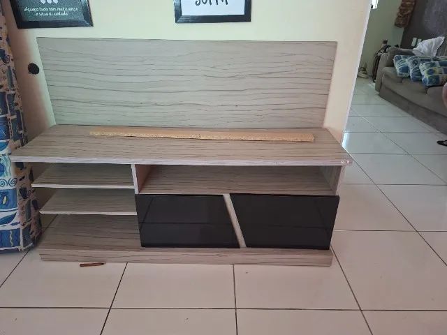 Vendo rack para sala ou quarto