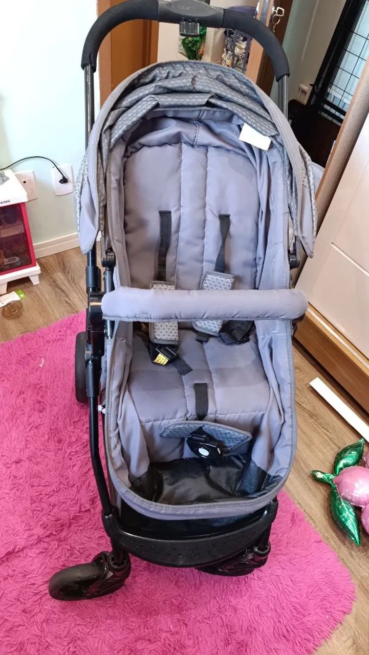 Carrinho de bebê Moisés+ bebê conforto 