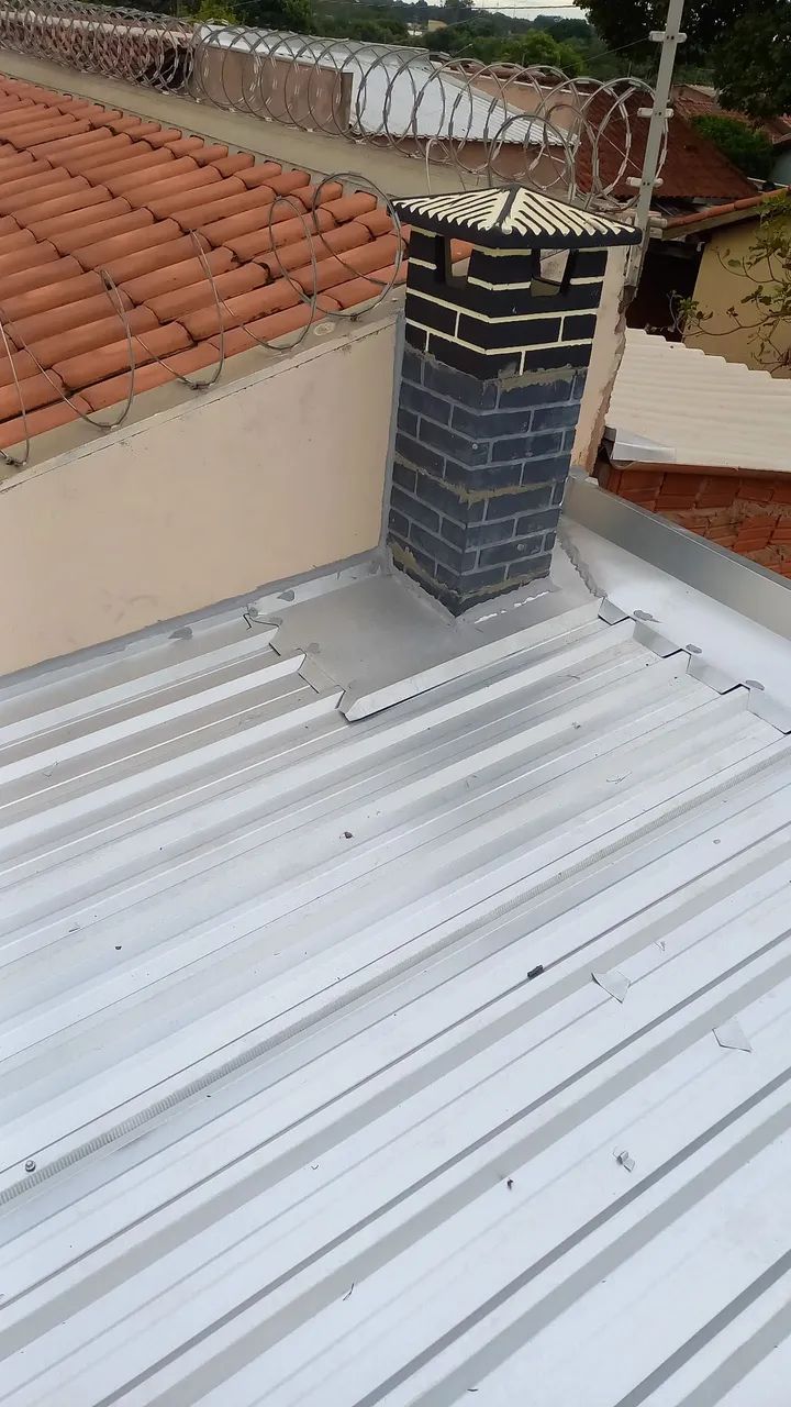 Calhas, Rufos, Pingadeiras,  Chaminés, Instalação e manutenção  - Foto 2