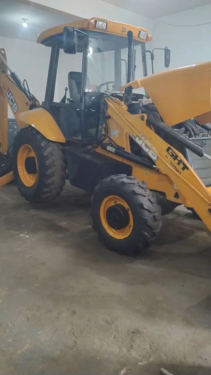Retroescavadeira jcb  - Foto 3