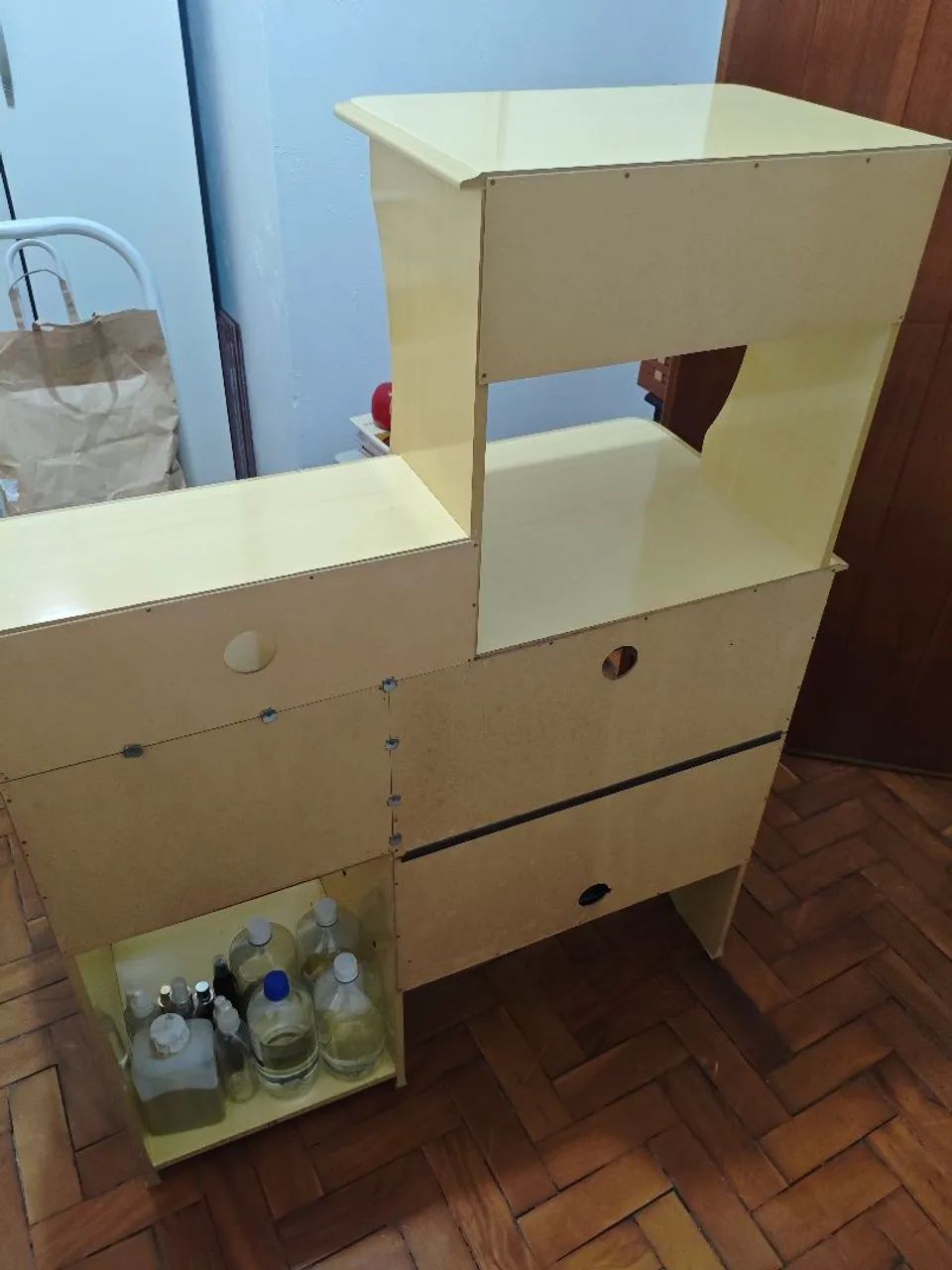 Mesa para Computador / Escritório com Gaveta e Nichos - Excelente Estado - Foto 3