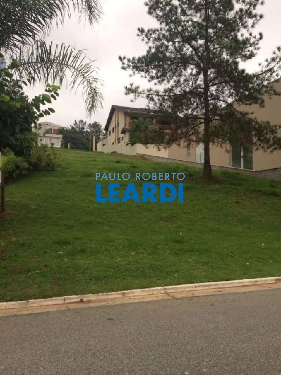 TERRENO EM CONDOMÍNIO - ALPHAVILLE - SP