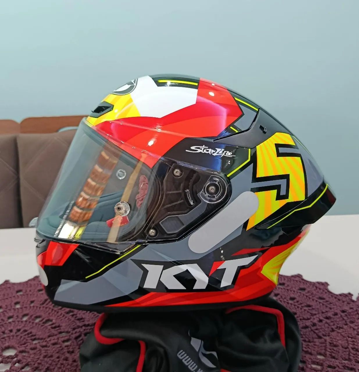 Capacete KYT 432957537355704320