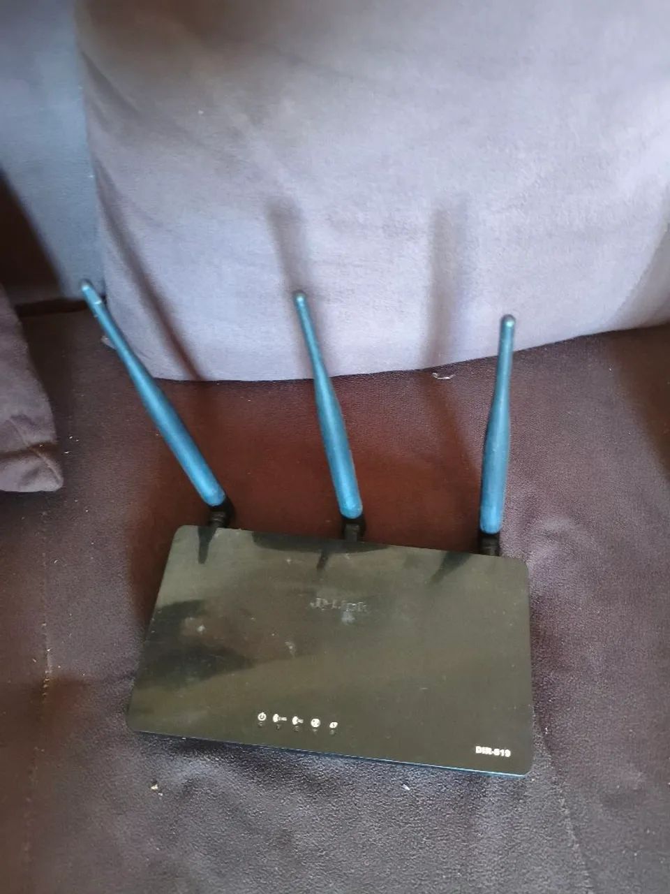 Roteador wi-fi 750 Mbps dlink 3 antenas wifi 5ghz completo  - Foto 3