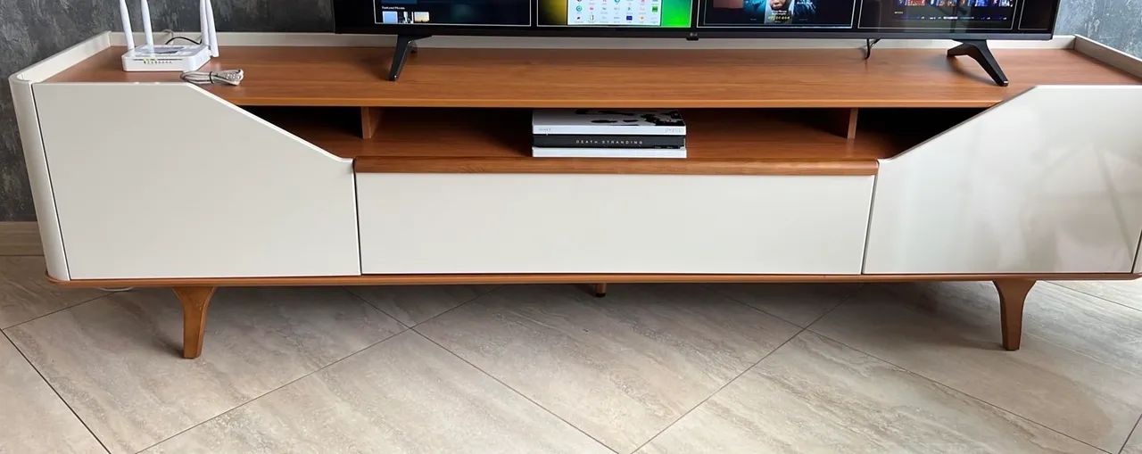 Rack para TV moderno - Madeira e Branco - Excelente estado