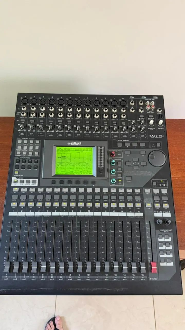 Mesa de som digital Yamaha 01vi - Foto 2