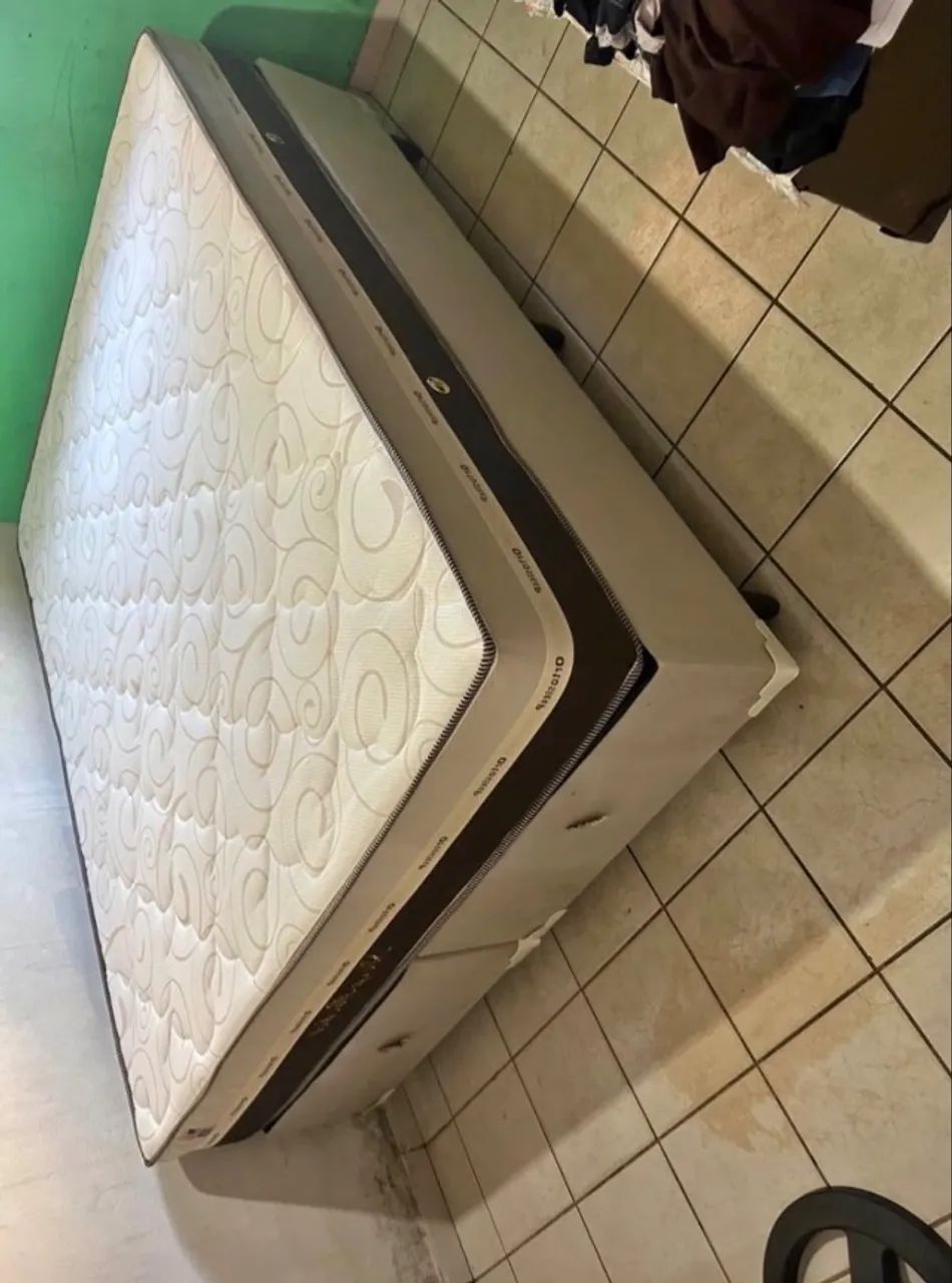 Cama Queen novo embalado
