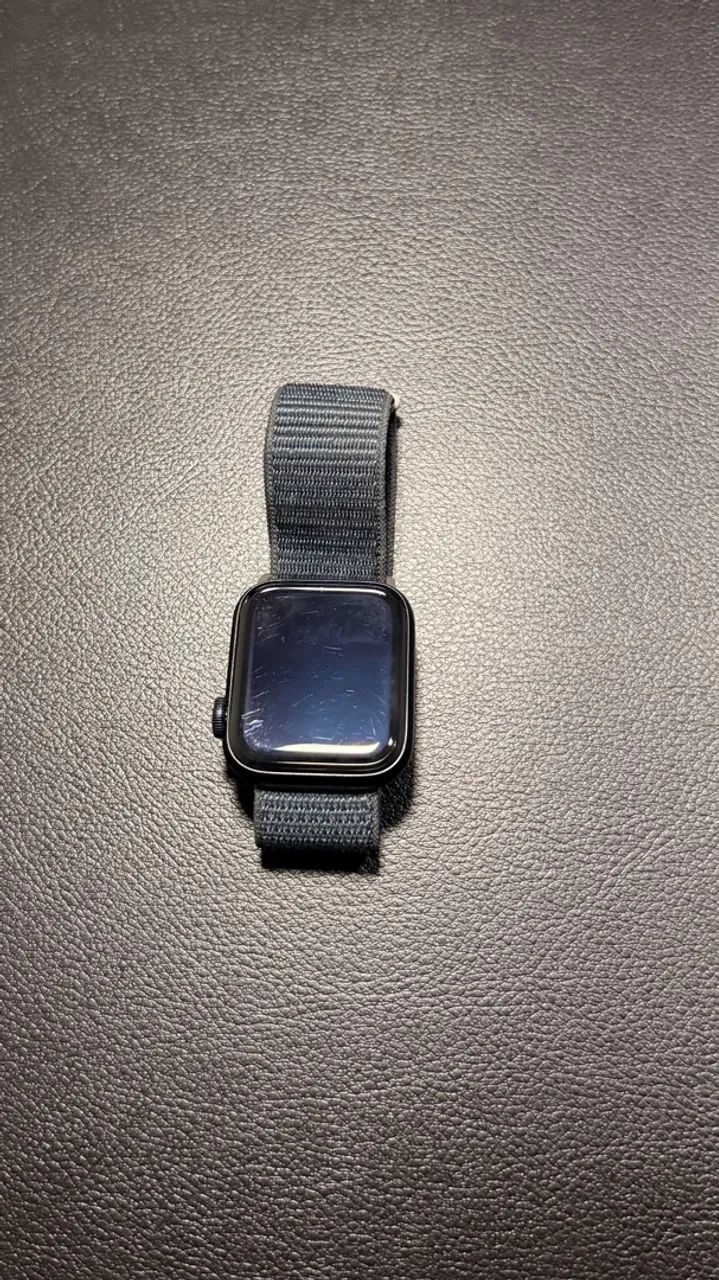 Apple Watch SE 