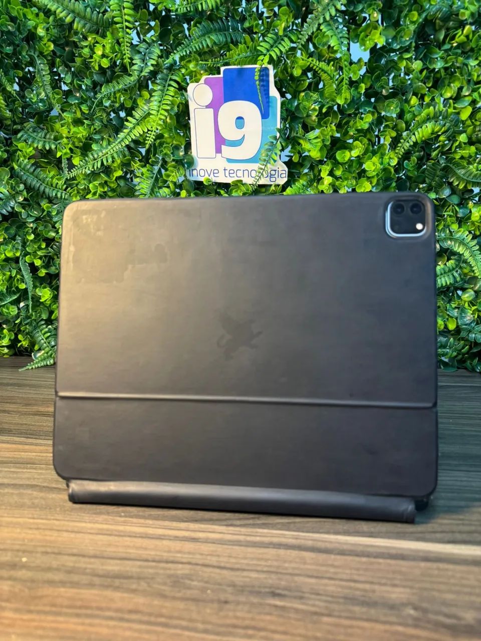 IPAD PRO 6ºGERAÇAO M2 256GB SILVER COM CAPA E TECLADO - Foto 2