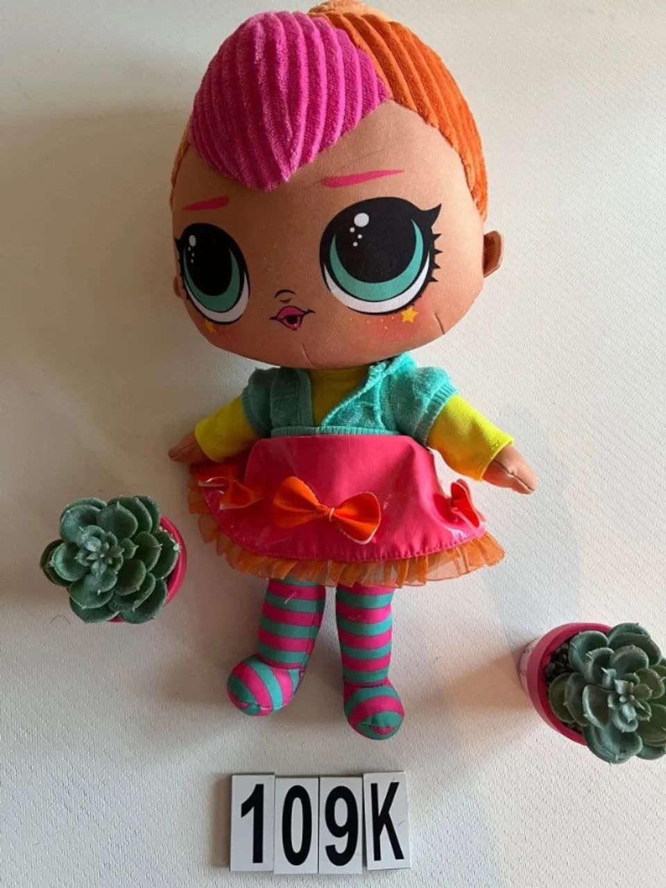 BONECA LOL SURPRISE NEON MACIA