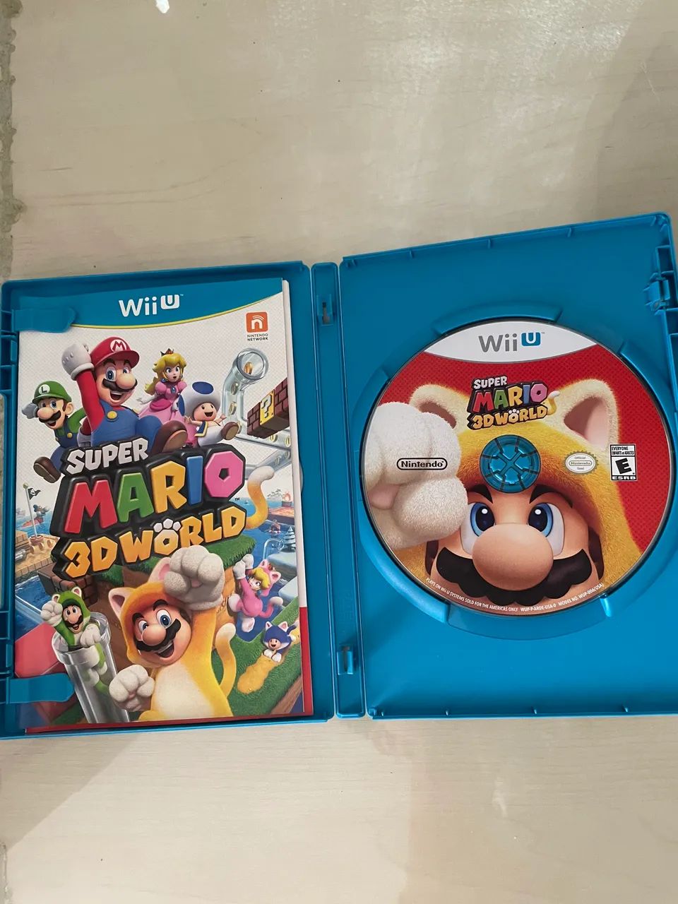 Super Mario 3D World Wii U - Completo - Luva PT-BR + Manual Original  - Foto 3