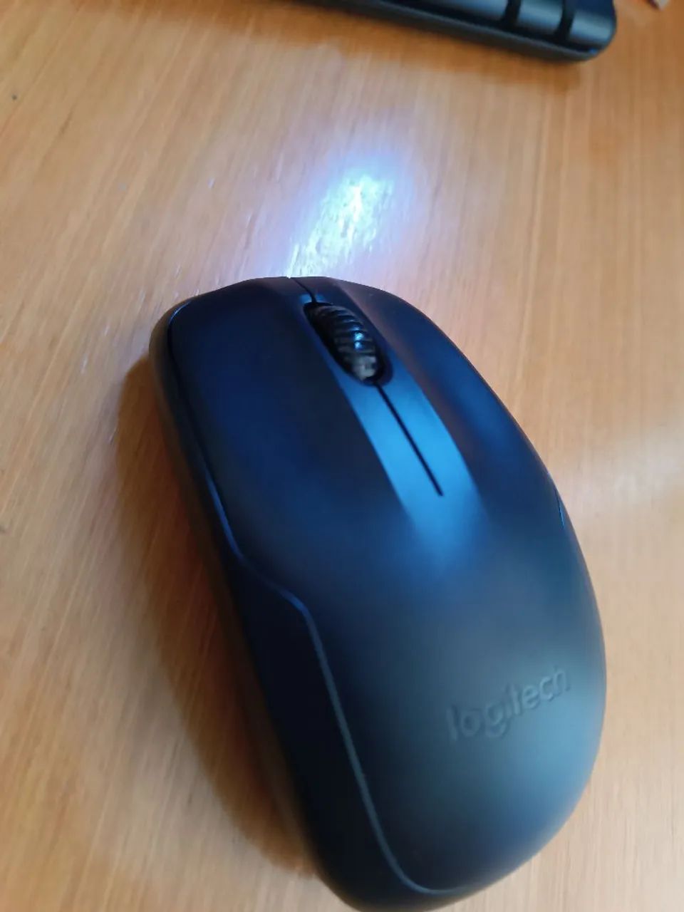 Kit Teclado e Mouse Sem Fio MK220 Preto Logitech  - Foto 2