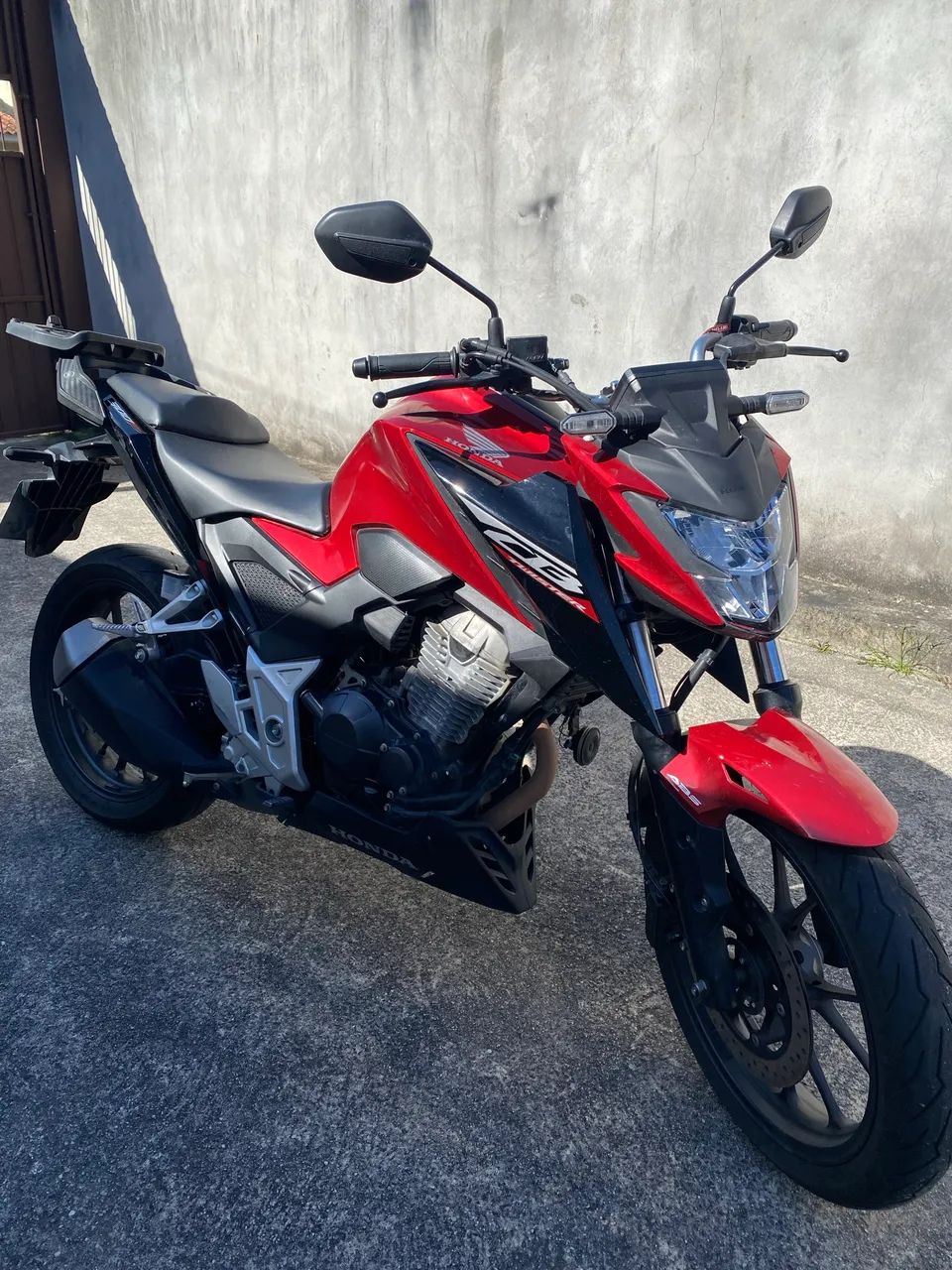 Vendo CB 300f Twister ABS 2025