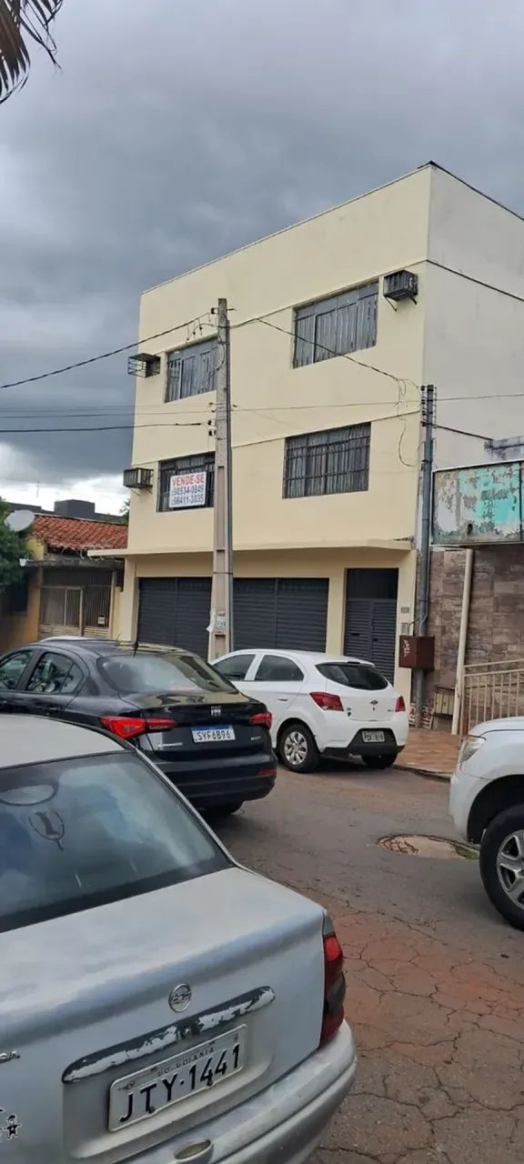 PRÉDIO COMERCIAL EM CAMPINAS.